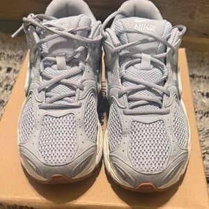 Nike Light Gray Mesh Sneakers